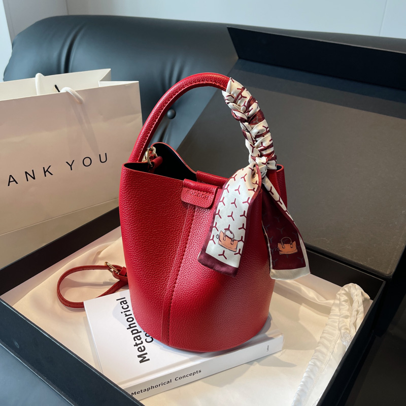 กระเป๋าสะพายไหล่และกระเป๋าสะพา - Luxury Bags Sale บทวิจารณ์และราคา