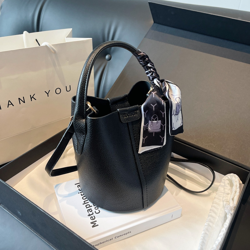 กระเป๋าสะพายไหล่และกระเป๋าสะพา - Luxury Bags Sale บทวิจารณ์และราคา