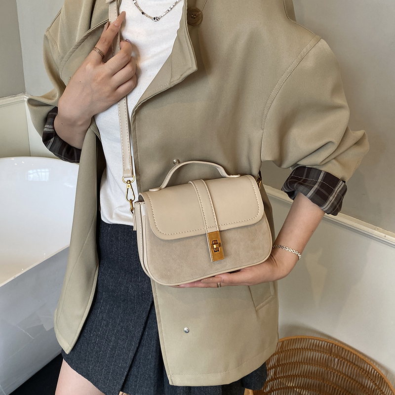 กระเป๋าสะพายข้างทรงสี่เหลี่ยมข - Luxury Bags Shopping บทวิจารณ์และราคา