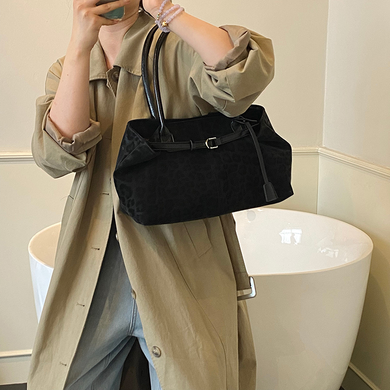 กระเป๋าสะพายไหล่ลายเสือดาวสำหร - Luxury Bags Sale บทวิจารณ์และราคา