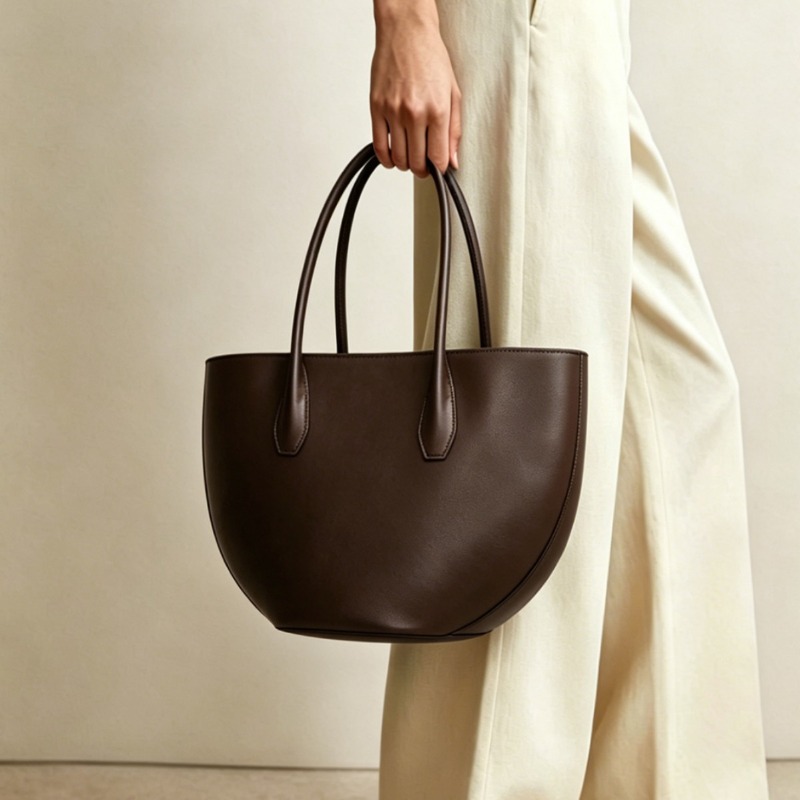 กระเป๋าสะพายไหล่ผู้หญิง ทรงครึ - Xl Luxury Bags บทวิจารณ์และราคา