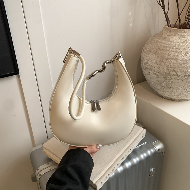 กระเป๋าสะพายไหล่ทรงสี่เหลี่ยม  - Luxury Bags Sale บทวิจารณ์และราคา